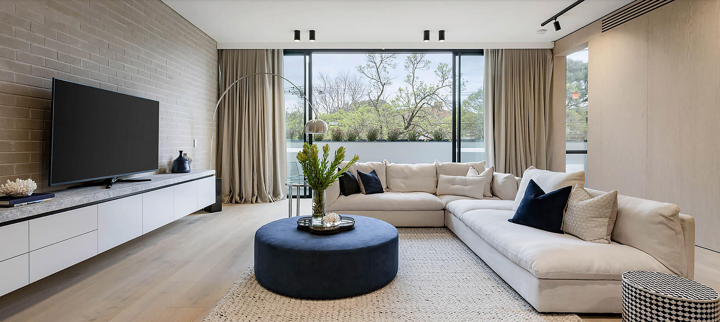 How to Choose Fabric Curtains That Suit Your Living Space | ZENDECOR