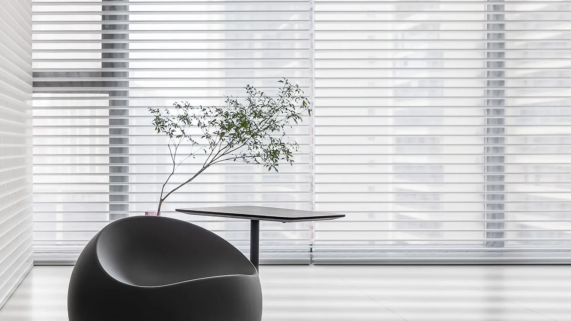 Beautiful ZENDECOR horizontal blinds - advisory article